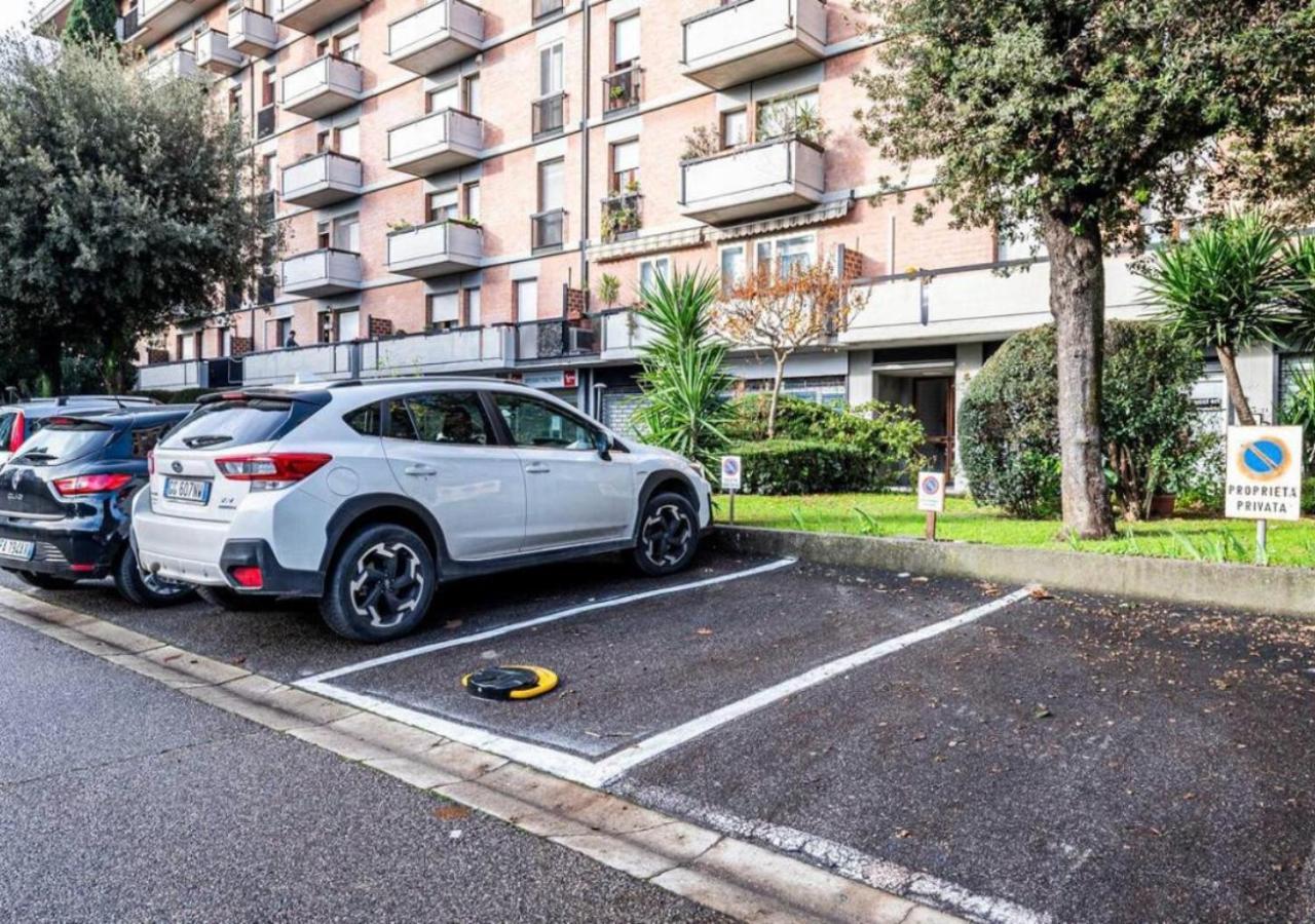 La Suite Di Tommy Con Parcheggio Privato Florenz Exterior foto